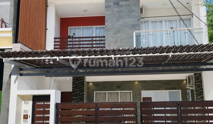 Taman Royal 1 - 3-Story House with SHM, 432m2 Area, Near Batuceper