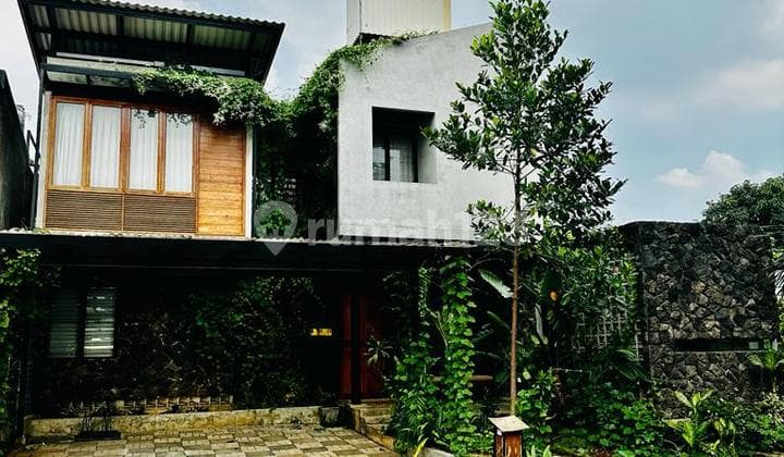 Rumah Bintaro 2 Lantai Industrial