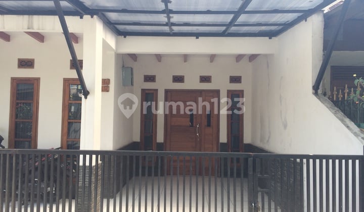 Rumah Di Tempat Yang Strategis