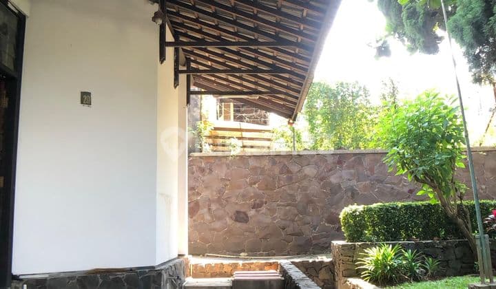 Rumah teduh dan nyaman