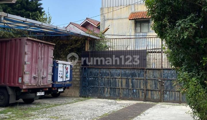 Gudang Yang Strategis Dekat Ke Tol Pasteur