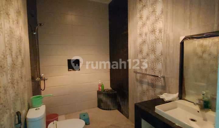 RUMAH SIAP HUNI, 3 lantai, lokasi strategis, semi purnished di Sunter Jakarta utara