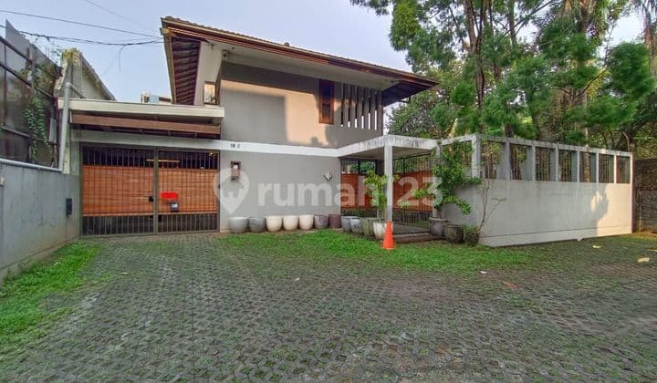 Rumah Area Bintaro Rindang Dan Elegant Siap Huni Pesanggrahan