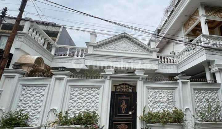 Rumah Mewah Area Duren Sawit Siap Huni Jakarta Timur
