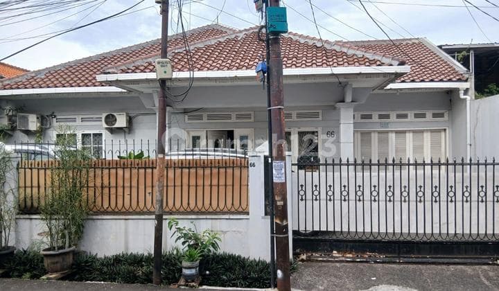 Rumah Dijual Dekat Ke Jalan Gatot Subroto Jakarta Selatan