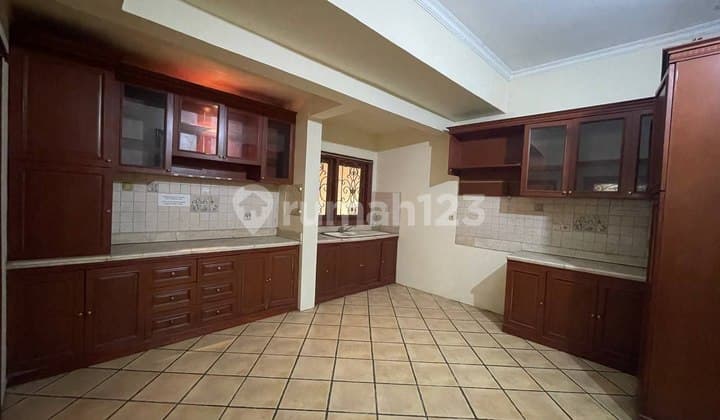 House for Rent in Brawijaya Area, Ready to Occupancy, Kebayoran Baru