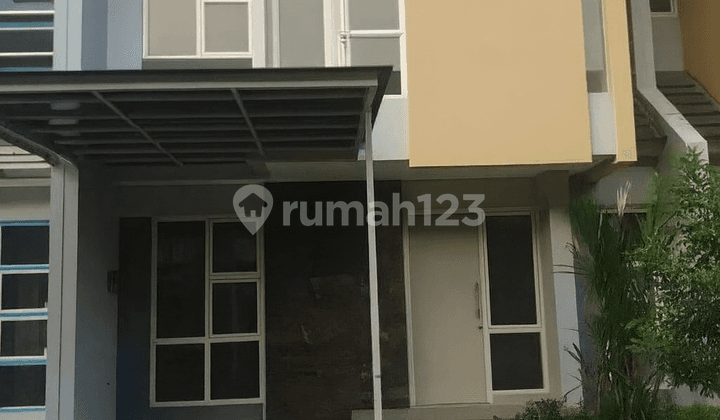 Disewakan Rumah 2 Lantai Di Cluster Monte Farella, Grand Wisata Bekasi