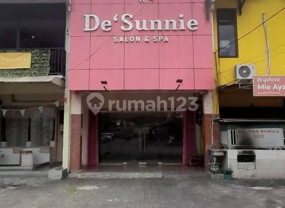 For Rent Strategic Shop House in Kemang Pratama Bekasi – Commercial Area & High Traffic!
