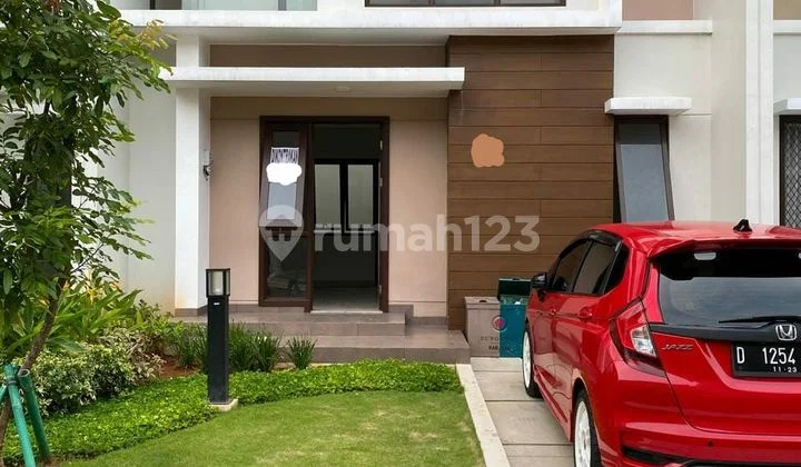 Disewakan rumah di Summarecon Bekasi cluster Burgundy