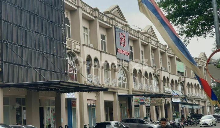 Disewakan ruko grand Galaxy Kota Bekasi Deket Mal