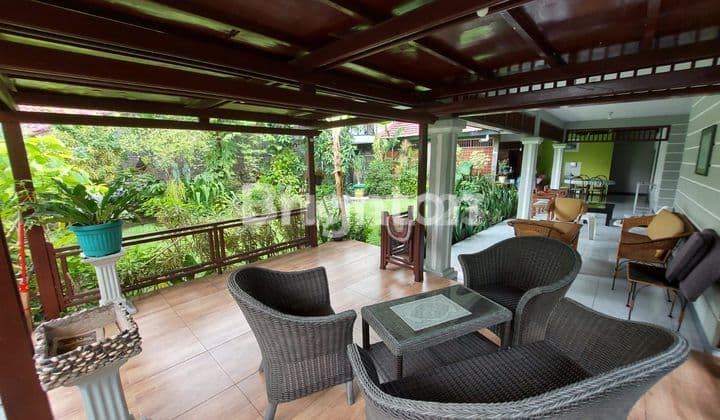 RUMAH MEWAH TERAWAT SIDOSERMO PDK