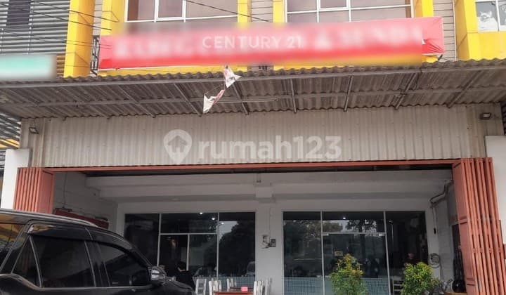 Ruko Gandeng 3 Lantai Jalan Utama Lingkar Selatan