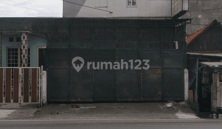 Driyorejo Bambe Main Street Shop House for Rent Zero Road