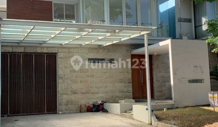 Rumah Citraland Disewakan 2 Lantai Rumah Citraland Disewakan 2 Lantai