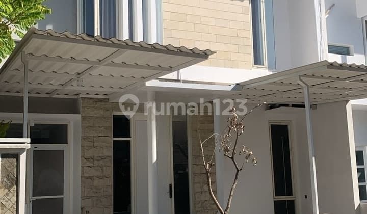 Citraland Surabaya 2-Story House for Sale near Citraland Market