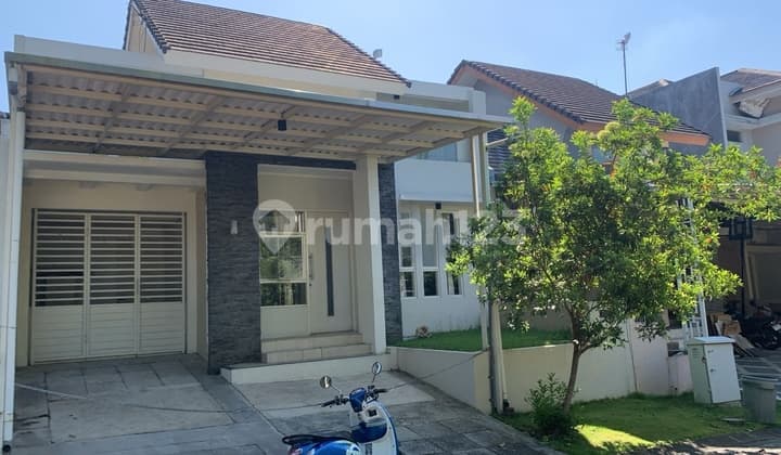 Rumah Citraland Luas hampir 180 sewa murah - boleh 1 Tahun