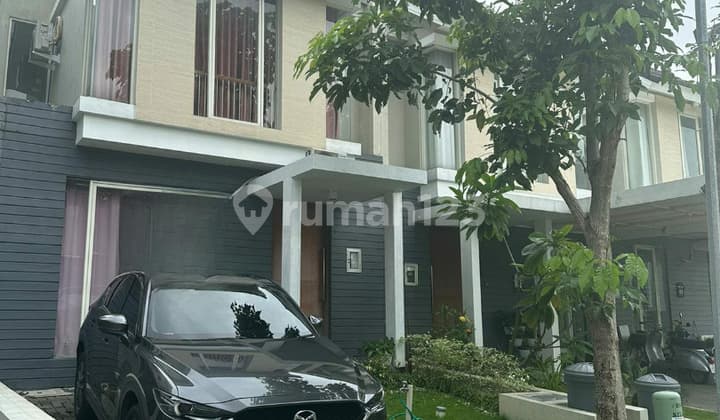 Northwest Lake Rumah 2 Lantai Full bangunan Dijual
