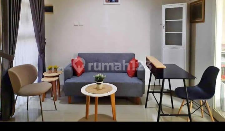 Rumah cantik full furnish luxs hoek jual cepat di Grand wisata
