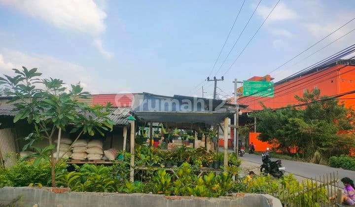 Tanah Komersial Pinggir Jalan Dekat Jalan Utama Cibarusah Cikarang Dijual Murah.