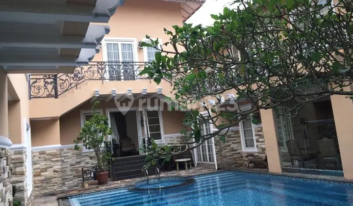 Rumah Dijual Lippo Village Cluster Bervely Golf, Lippo Karawaci