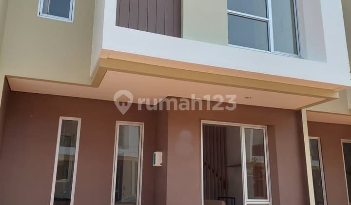 RUMAH SIAP HUNI MINIMALIS MODERN DI MALIBU VILLAGE GADING SERPONG