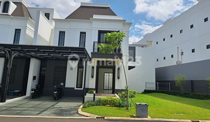 Rumah Bagus Modern Summarecon Crown Gading Jasmia Residence