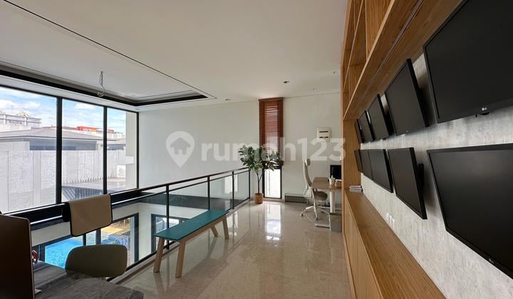 Rumah Sultan Mewah di Nava Park Lyndon BSD Kawasan Ekslusif
