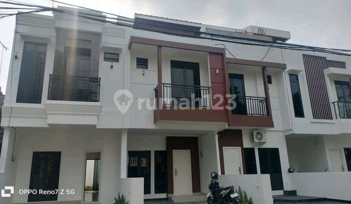 Rumah di Jual Cempaka Putih Dekat Rs Islam 3 Kt 3 Km