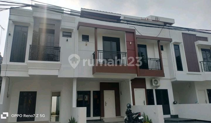 Rumah di Jual Cempaka Putih Dekat Rs Islam 3 KT 3 KM