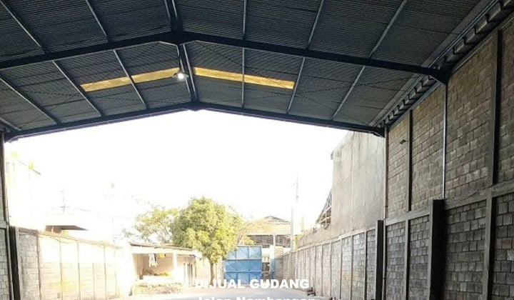 Rare Find !! Warehouse for Sale on Jambangan Street - Surabaya