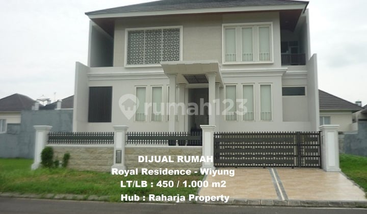 New Fresh House with Basement Royal Residence Surabaya