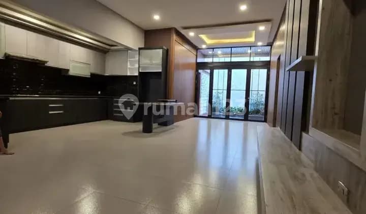 Dijual Rumah Semi Furnish Lokasi di Mekar Wangi Bandung