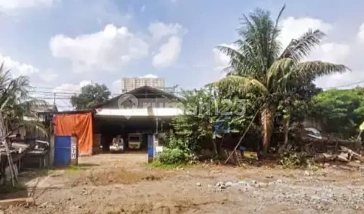 Strategic Warehouse in Bekasi, Beside the Main Road