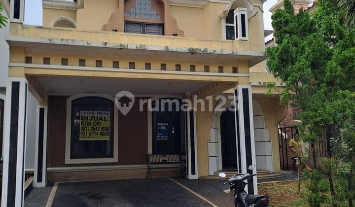 For Sale 2-Story House with Certificate in Royal Serpong Village