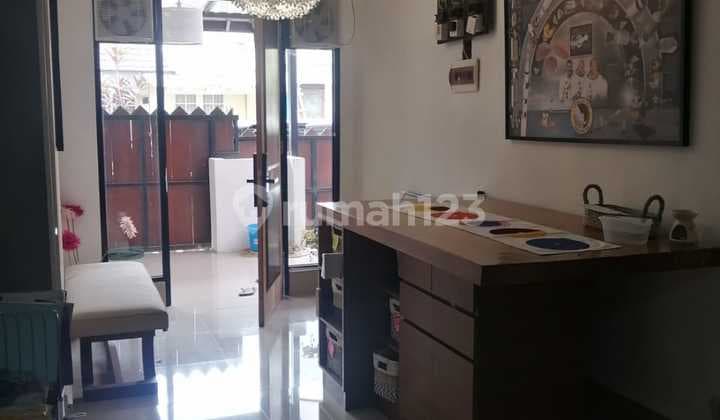 Rumah Bagus Semi Furnished SHM di Kasuari Bintaro Sektor 9, Tangerang Selatan