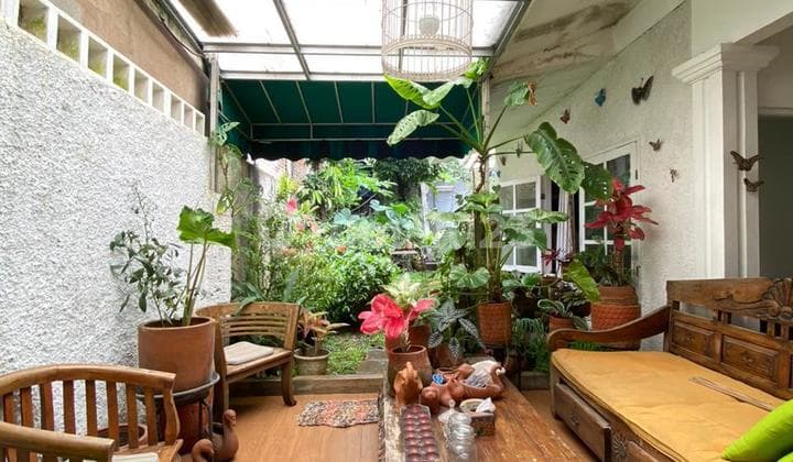 Asri Well-Maintained 1-Story Building House in Cirendeu