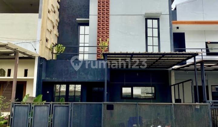 Rumah Minimalis 2 Lantai Harga 1M-an Nego Siap Huni