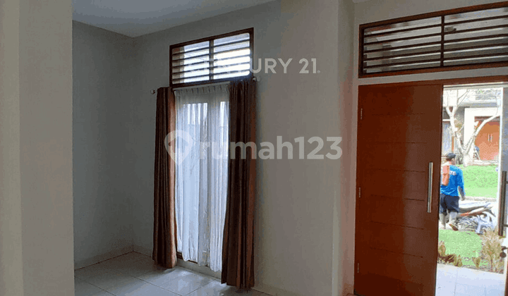 Rumah Dekat Pusat Kota Di Danau Bogor Raya Cluster Helinium