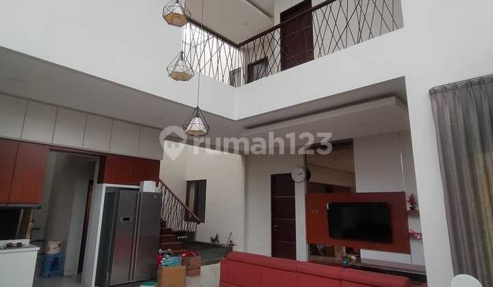 Rumah Mewah Modern Istana Regency Sudirman Bandung