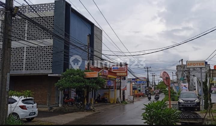 Jual Alfmart & Kosan Dekat Universitas Rumah Sakit Dan Tol Shm