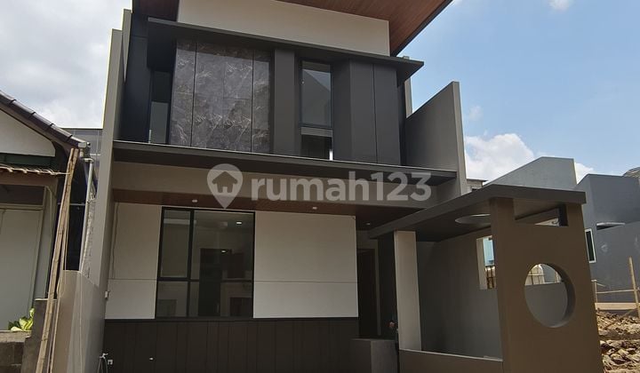 Rumah Baru Setra Duta Grande 3 Lantai Siap Huni