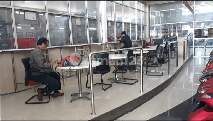 GEDUNG SHOWROOM & GUDANG SOEKARNA HATTA BANDUNG