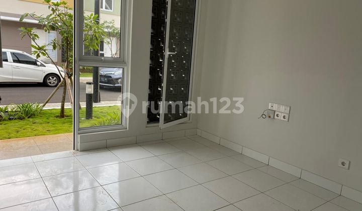 Rumah 2 Lantai di Dayana 3 SHM Baru Barat