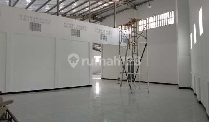 ✳️DIJUAL GUDANG BARU RENDENG DI SOREANG, DEKAT TOL SOROJA.AKSES TRUK FUSOLT 858 M2LB 800 M2LM 40 MTRHADAP SELATANAIR PDAM LISTRIK 4400 WATTSHMHARGA JUAL 5 M NEGOO