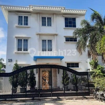 Rumah Mewah 3 Lantai Hook Di Camar Indah 1 PIK Jakarta Utara