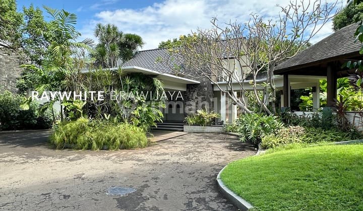 Rumah Siap Huni Lingkungan Tenang Area Cilandak Barat