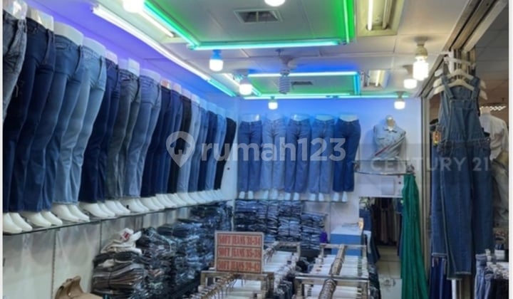 Fast sale. 2 kiosks. At Citictc Depok. Fast sale. 2 kiosks. At Citictc Depok.