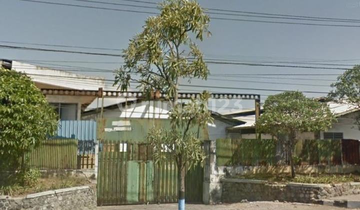 For Rent Building on Veteran Street, Gresik