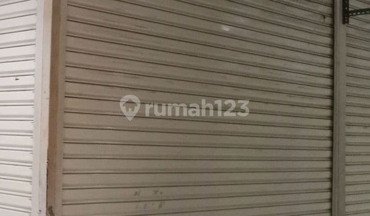 Dijual Stand Pusat Grosir Surabaya