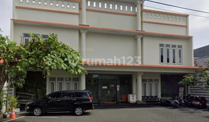 Dijual Bangunan Jalan A. Yani Jember